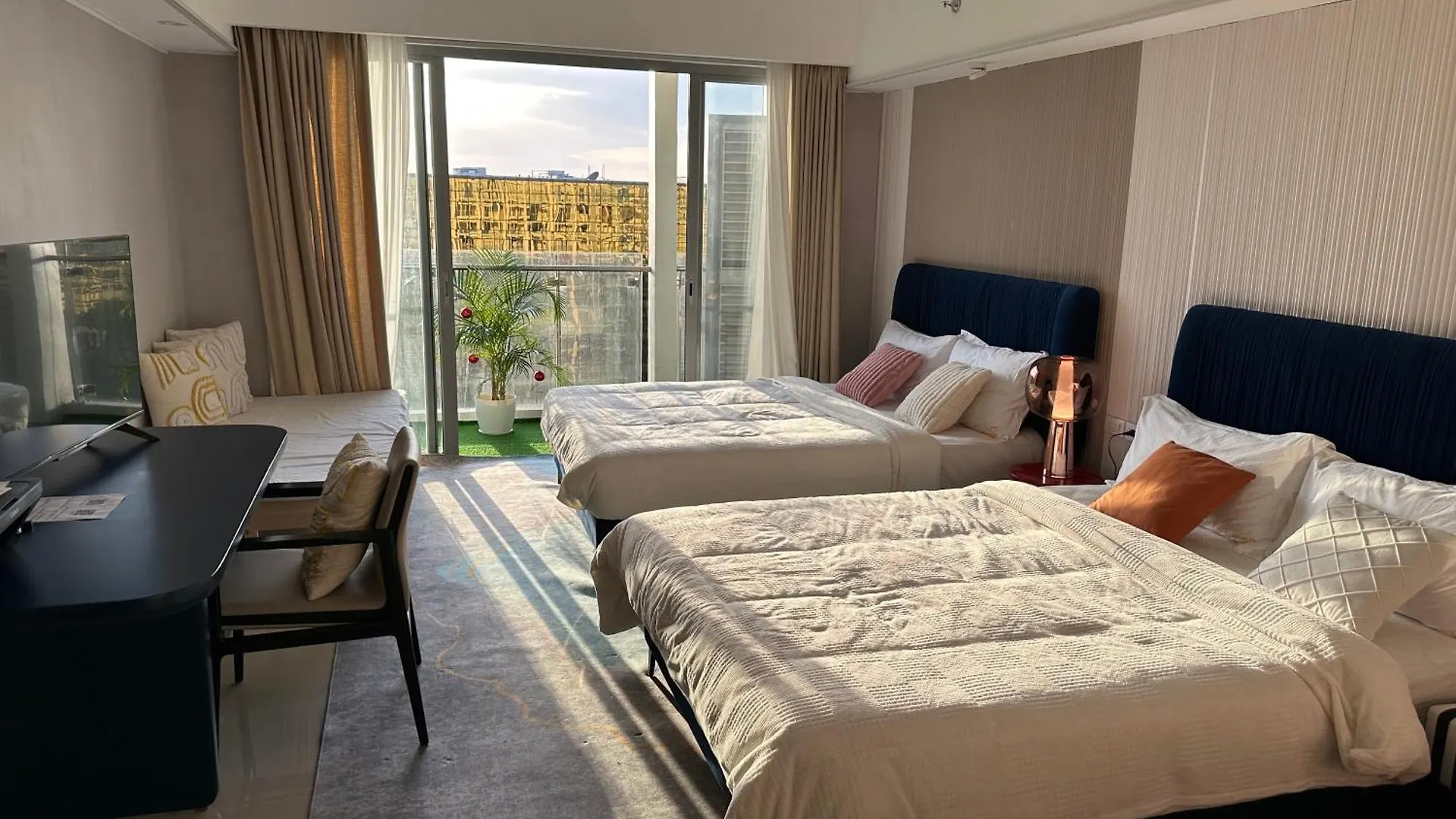 Luxury Penthouse hotel near City of Dreams Airport Okada Solaire Casino0 Manila 0*,  Philippines