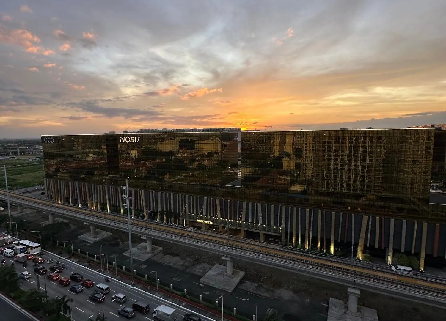 Luxury Penthouse hotel near City of Dreams Airport Okada Solaire Casino0 Manila