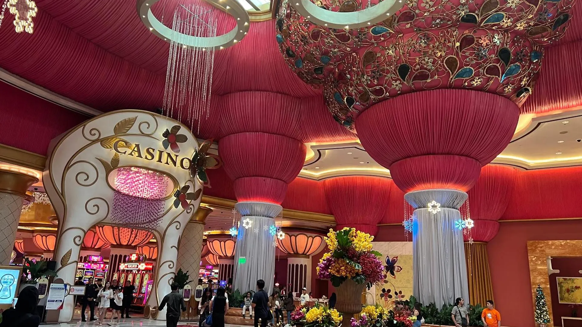 Luxury Penthouse hotel near City of Dreams Airport Okada Solaire Casino0 Manila